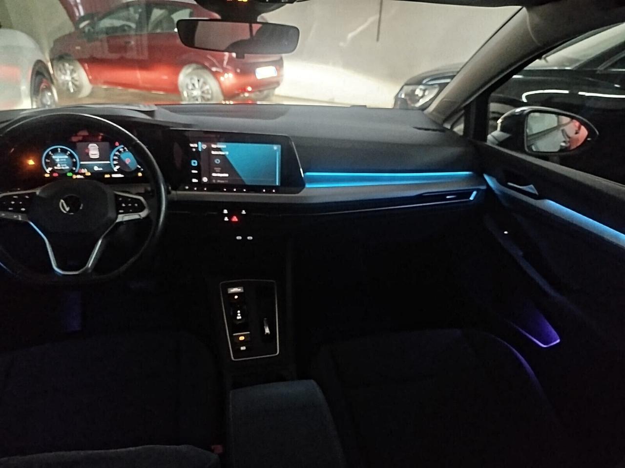 Volkswagen Golf 8 2.0 TDI SCR Style