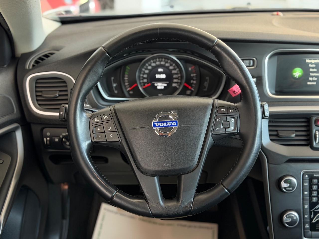 Volvo V40 Cross Country D2 1.6 CD FATTA