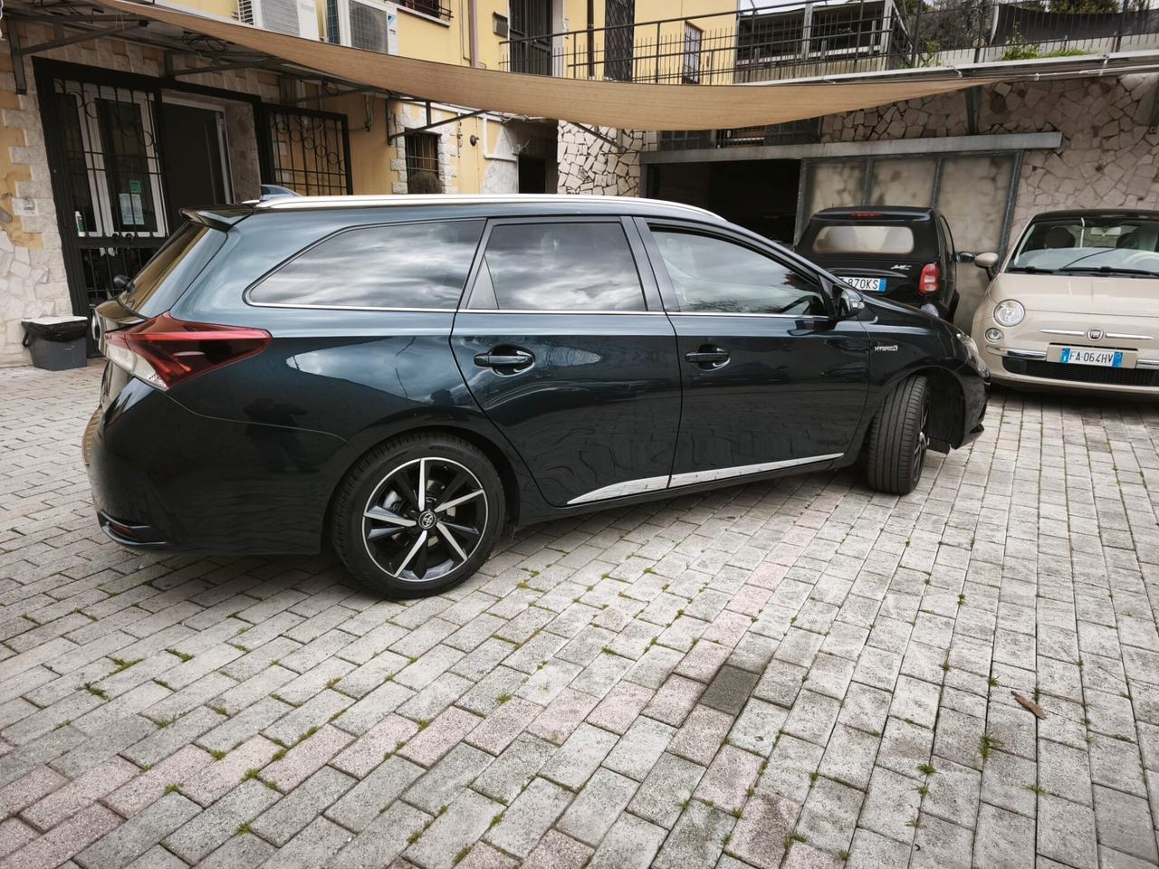 Toyota Auris touring sport ibrida