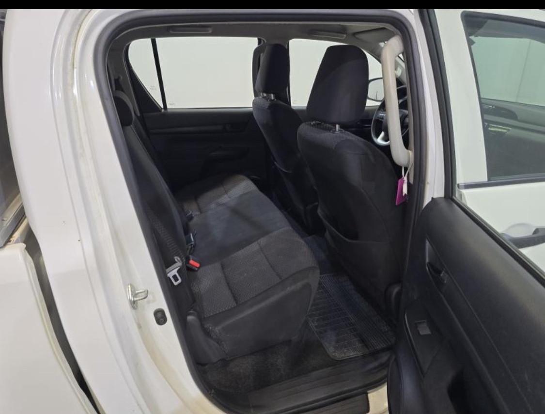 Toyota Hilux 2.4 D-4D 4WD 4 porte Double Cab Executive