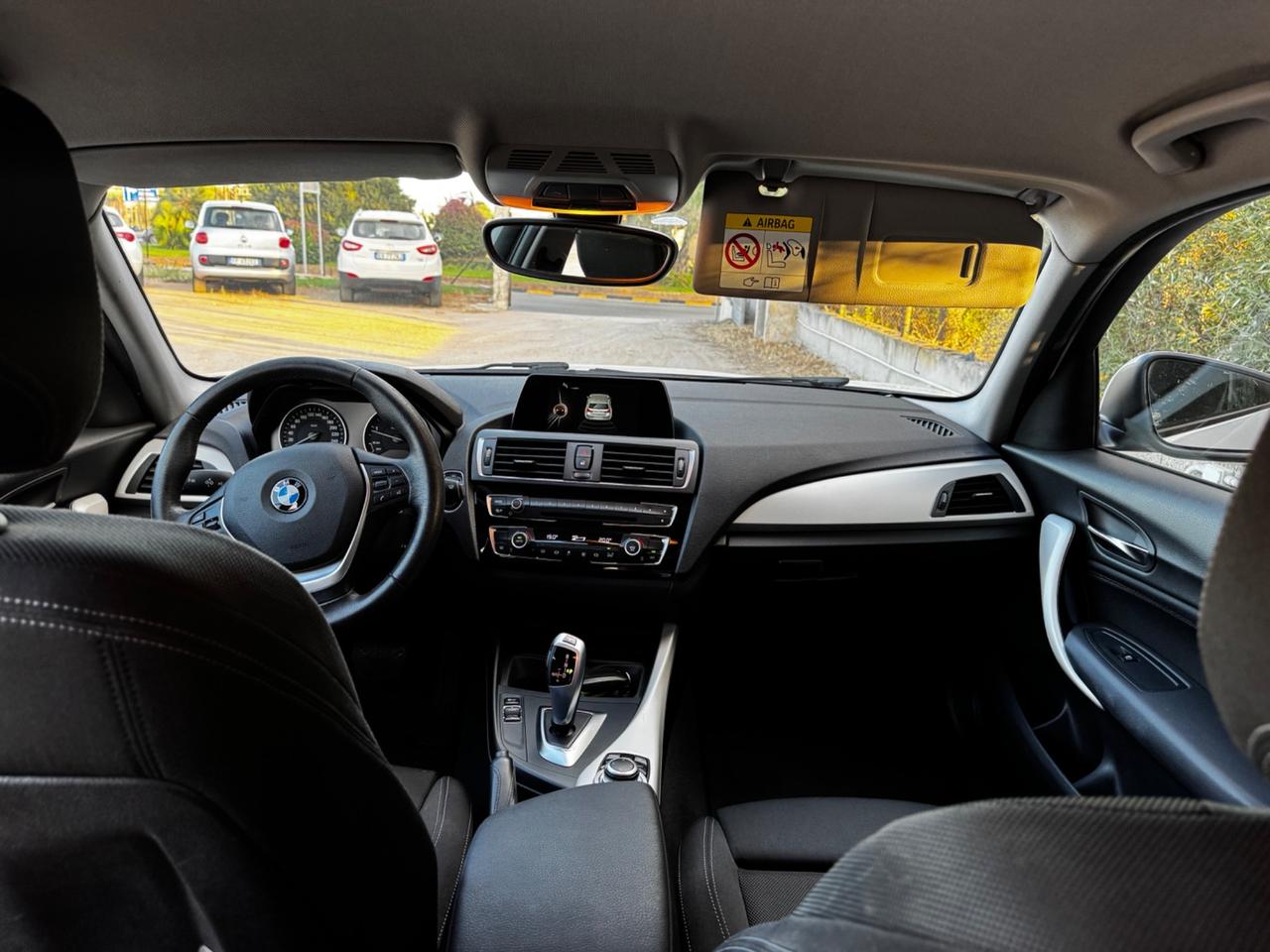 Bmw 118 118d 5p. Advantage