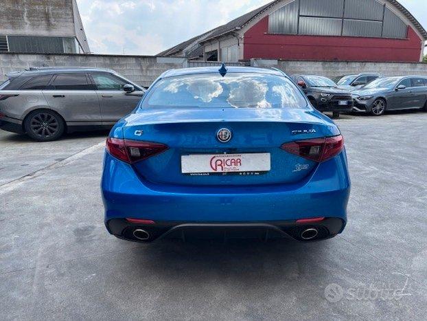 Alfa Romeo Giulia 2.2 Turbodiesel 210 CV AT8 AWD Q