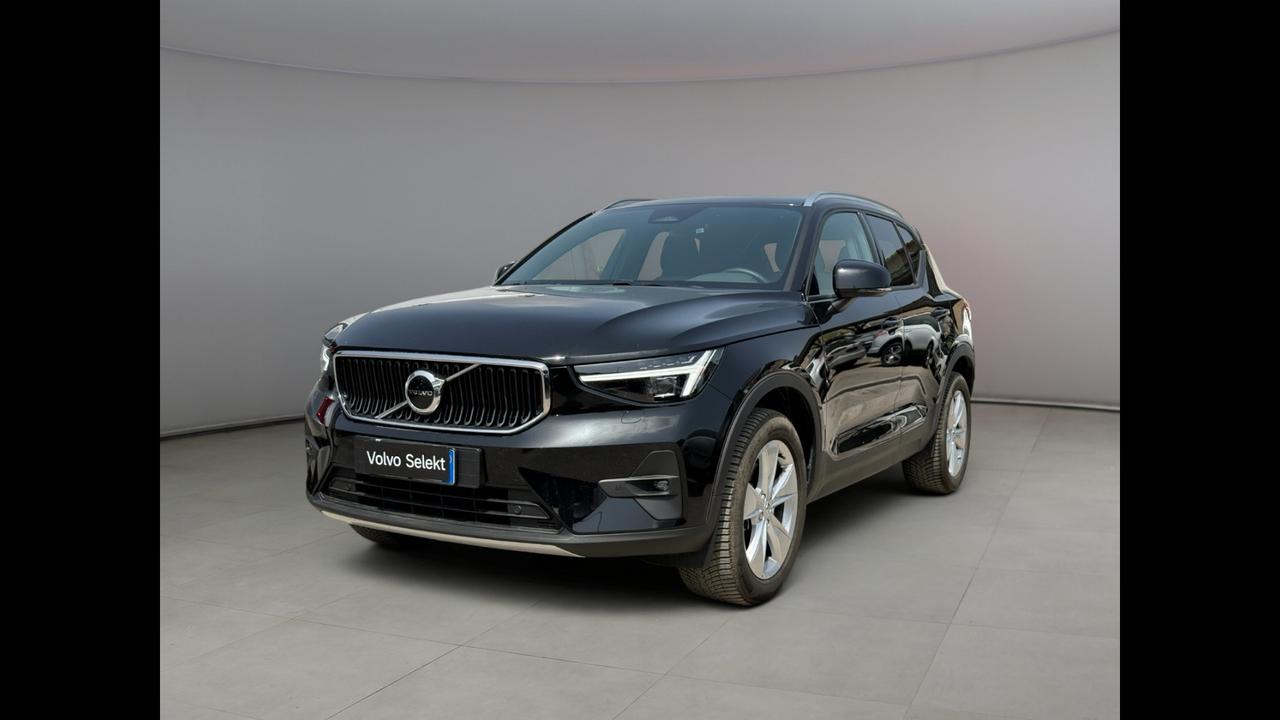 VOLVO XC40 2023 - XC40 2.0 b3 Core auto