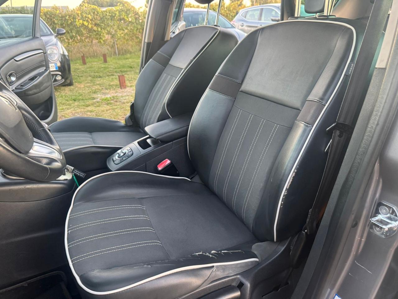 Renault Scenic XMod 1.6 dCi 7 POSTI del 2012