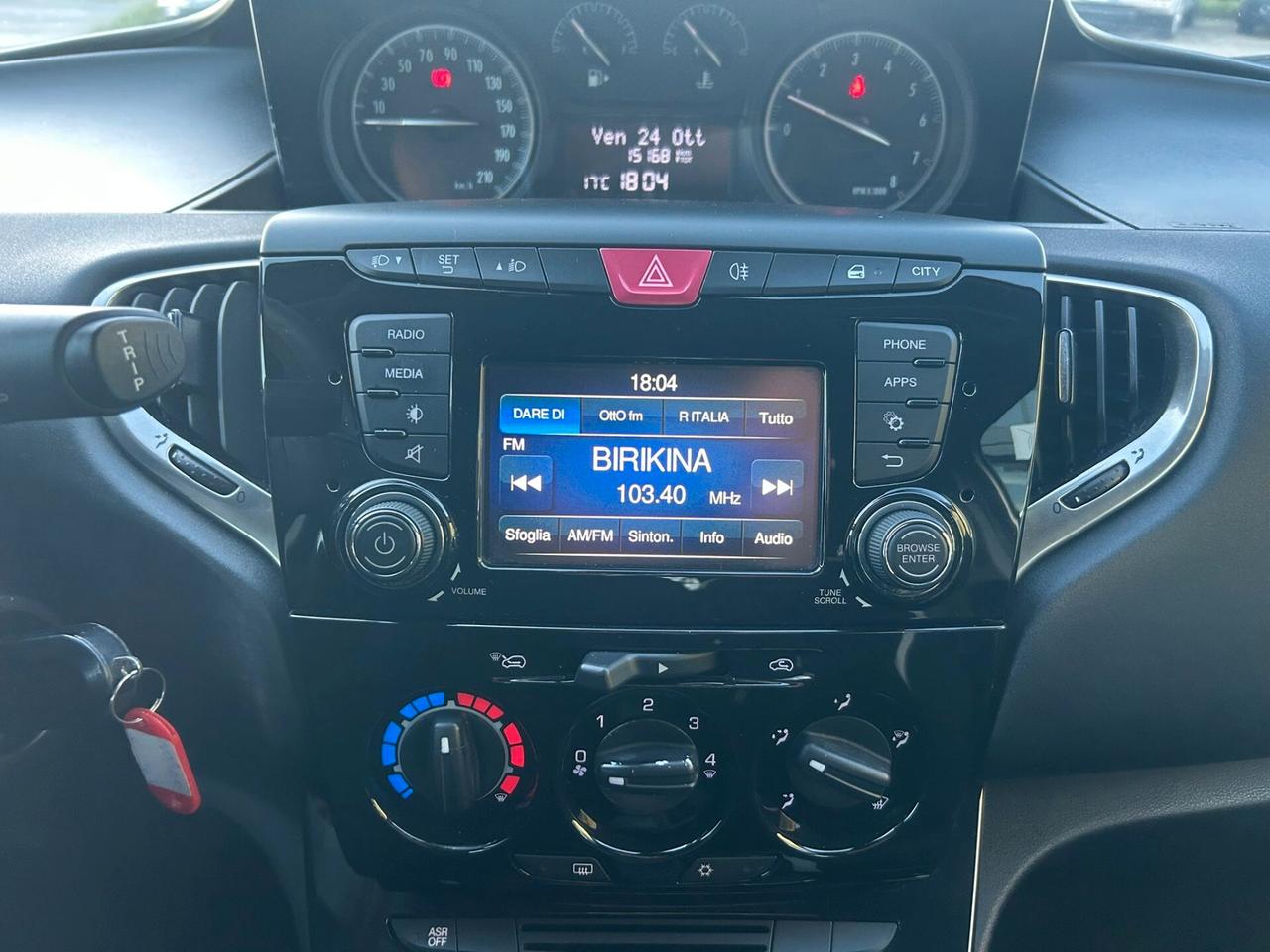 Lancia Ypsilon 1.2 69 CV 5 porte Platinum