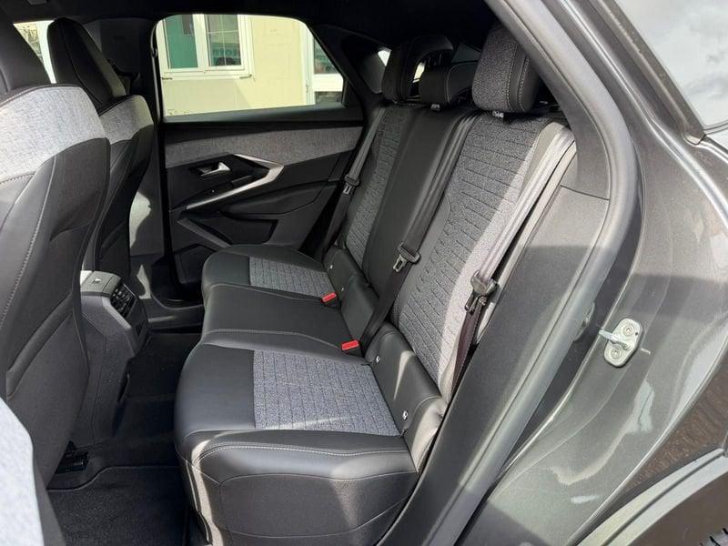 Peugeot 3008 Hybrid 145 Allure e-DCS 6