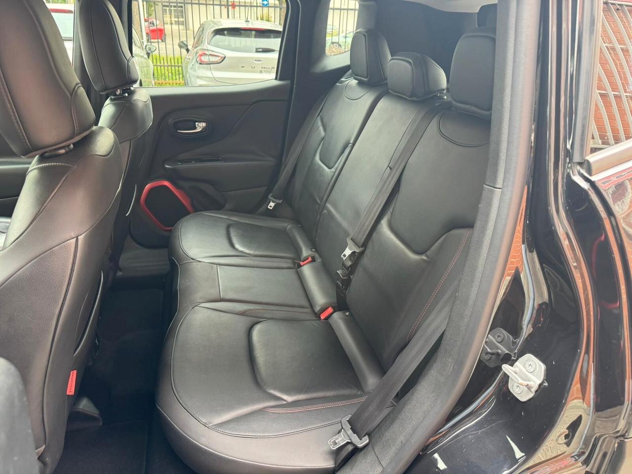 Jeep Renegade 2.0 Mjt 170CV 4WD Active Drive Low Trailhawk