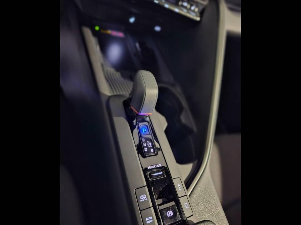 Toyota C-HR 2.0 PHEV Trend FWD E-CVT