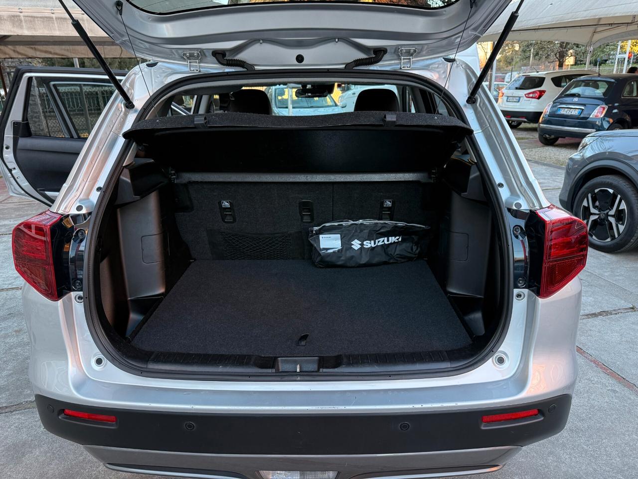 Suzuki Vitara 1.4 Hybrid Top