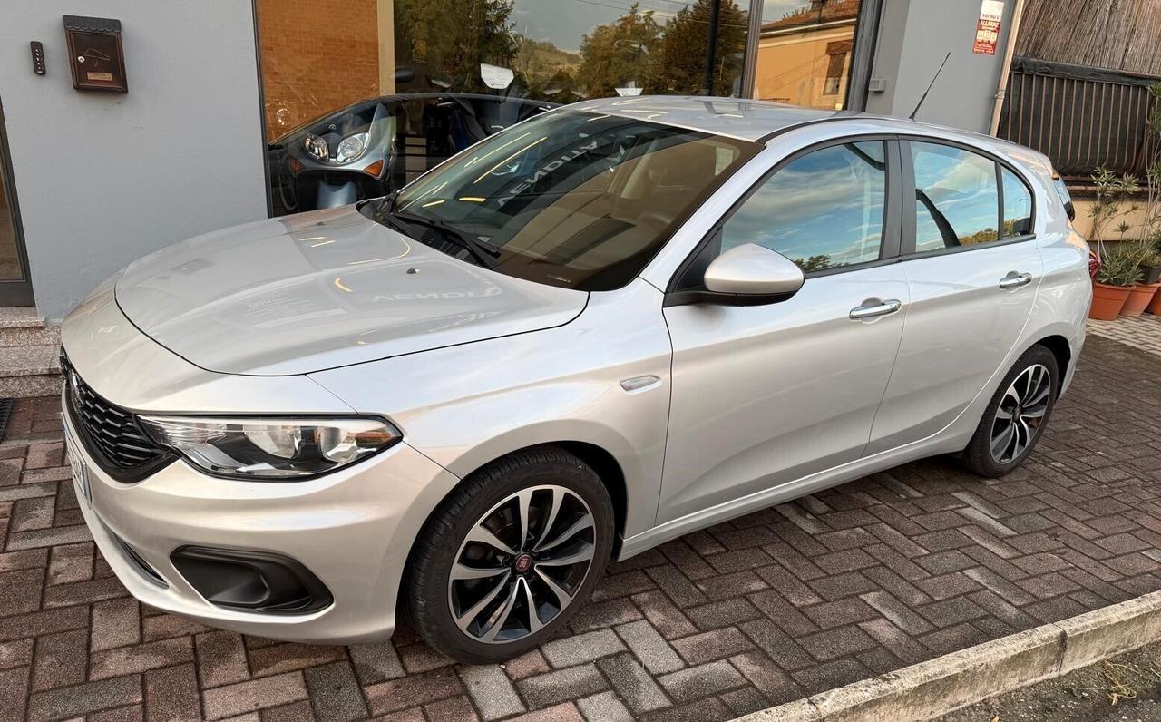 Fiat Tipo 1.4 5P. 95CV Lounge GPL