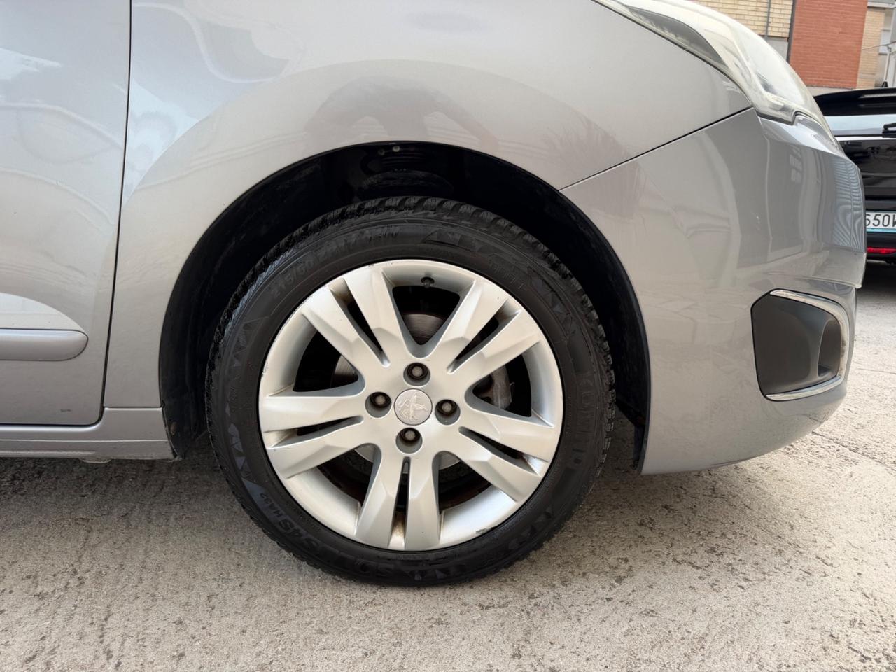 Peugeot 5008 1.6 HDi 7 Posti
