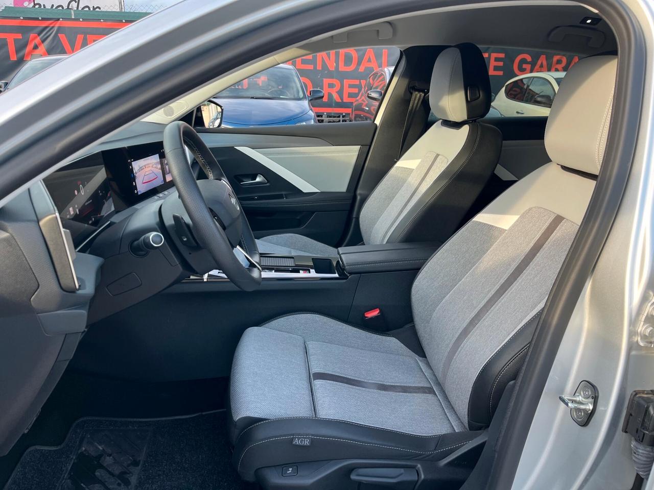 Opel Astra 1.2 Turbo 130 CV Elegance