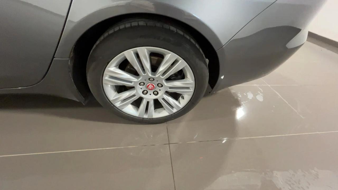 Jaguar XF 2.0 D E-Performance Prestige