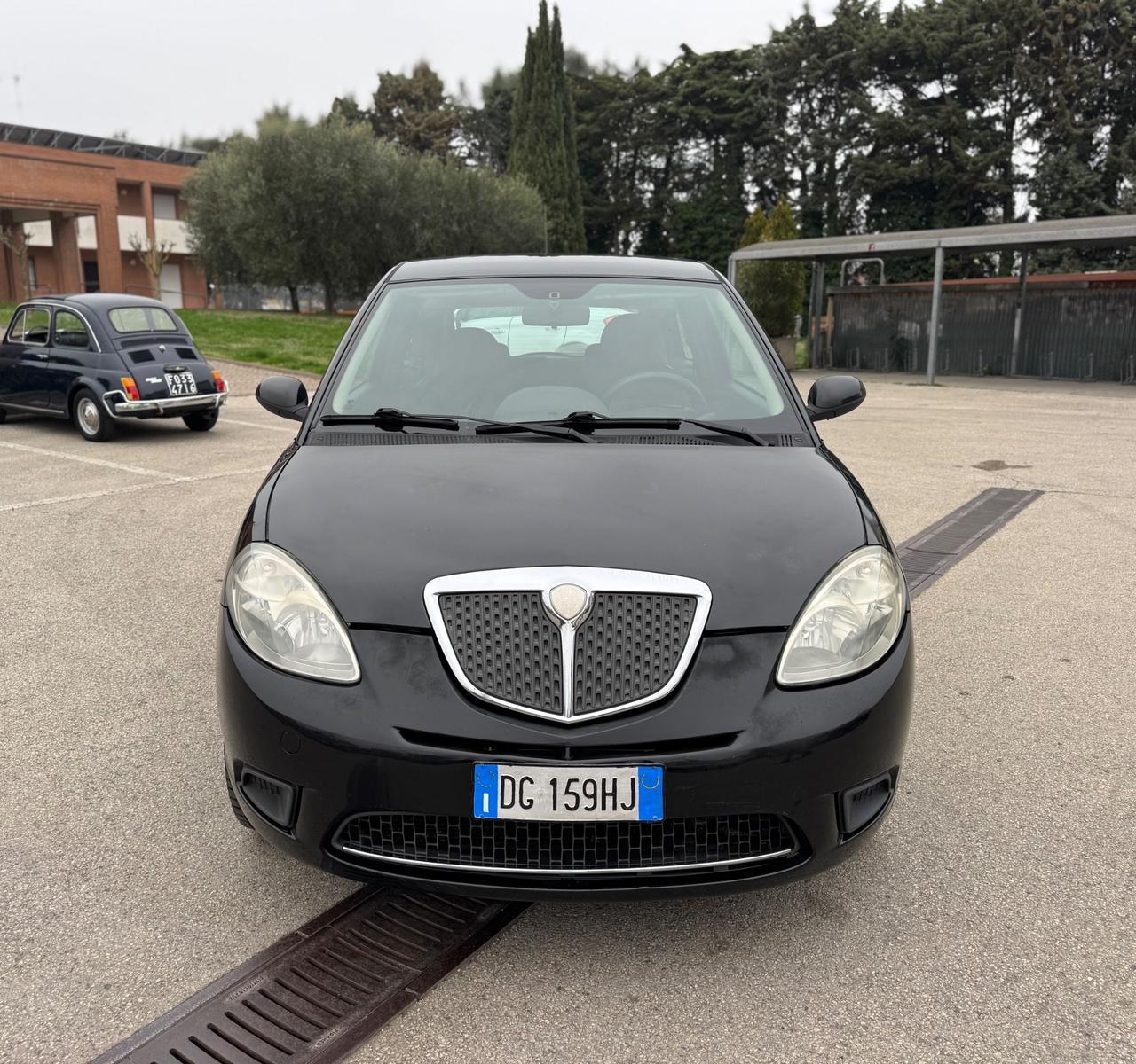 Lancia Ypsilon 1.3 MJT 75 CV Argento