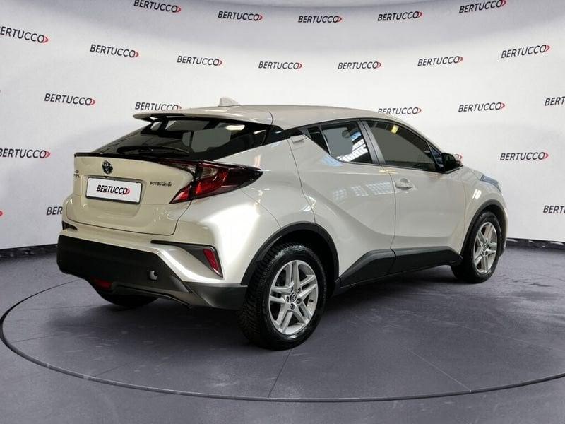 Toyota C-HR (2016-2023) 1.8 Hybrid E-CVT Active