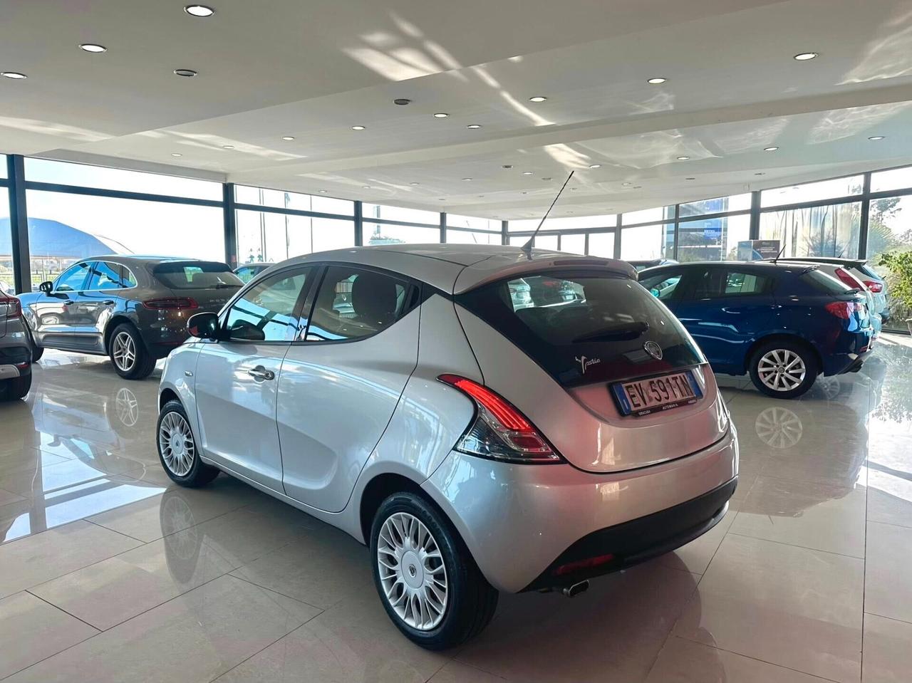 LANCIA YPSILON 1.2 GOLD 69cv