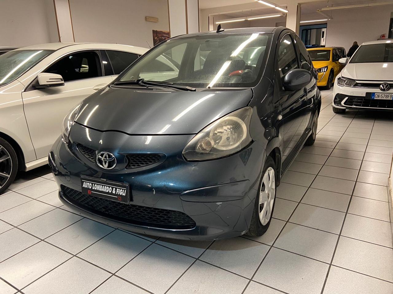 Toyota Aygo 1.0 12V VVT-i 5 porte Sol Connect