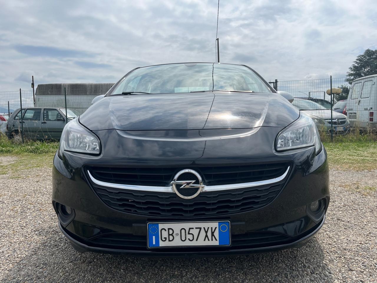 Opel Corsa 1.4 5 porte Black Edition