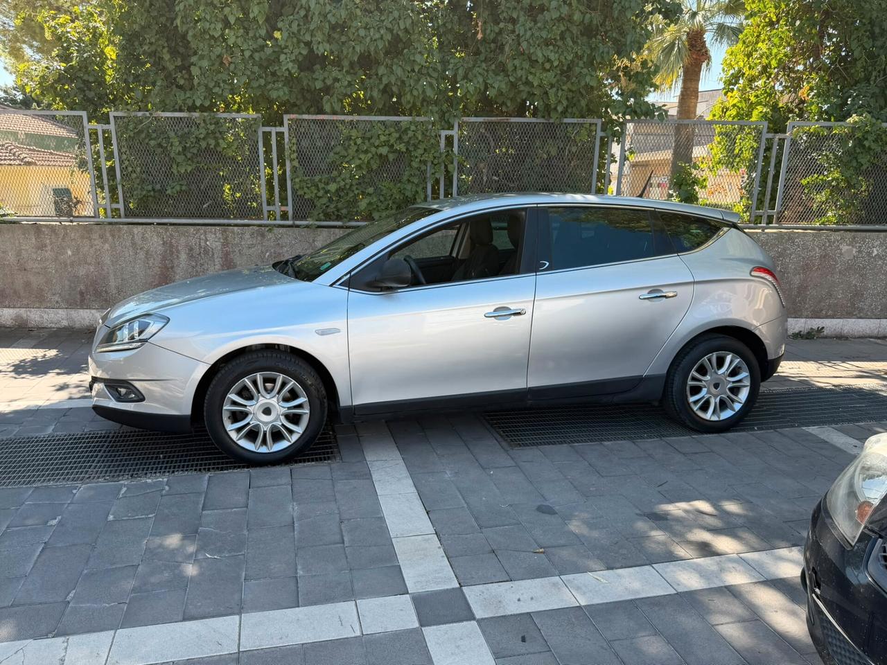 Lancia Delta 1.6 MJT DPF Silver