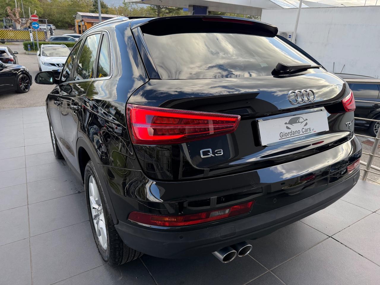 Audi Q3 2.0 TDI 120 CV S tronic Design tetto apribile