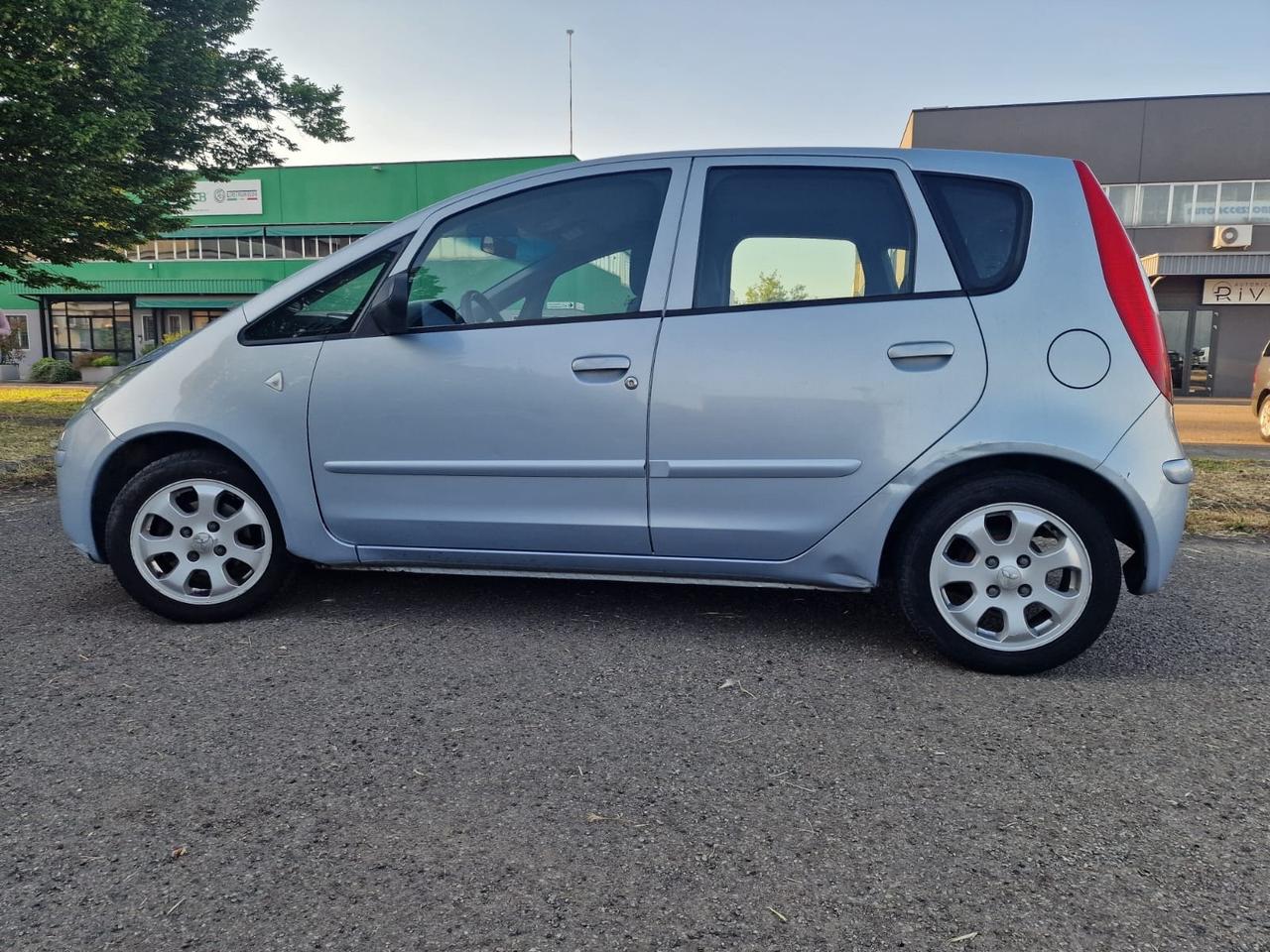 Mitsubishi Colt 1.3 16V 5p. Sportychrome