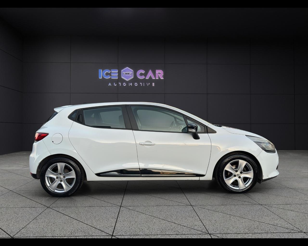 RENAULT Clio 4ª serie - Clio 1.2 75CV 5 porte Live