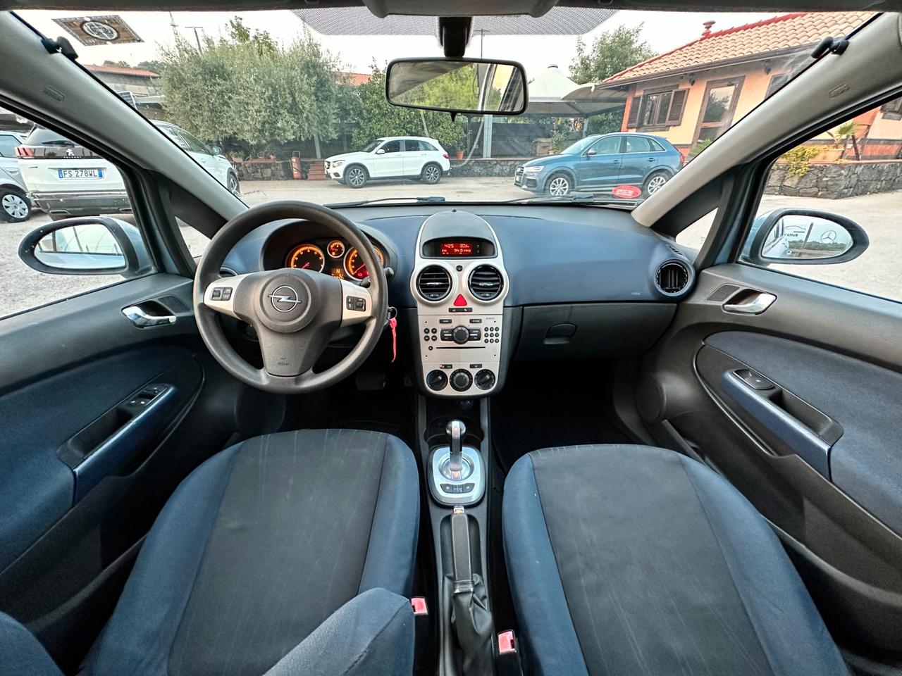 Opel Corsa 1.2 5 porte Automatica