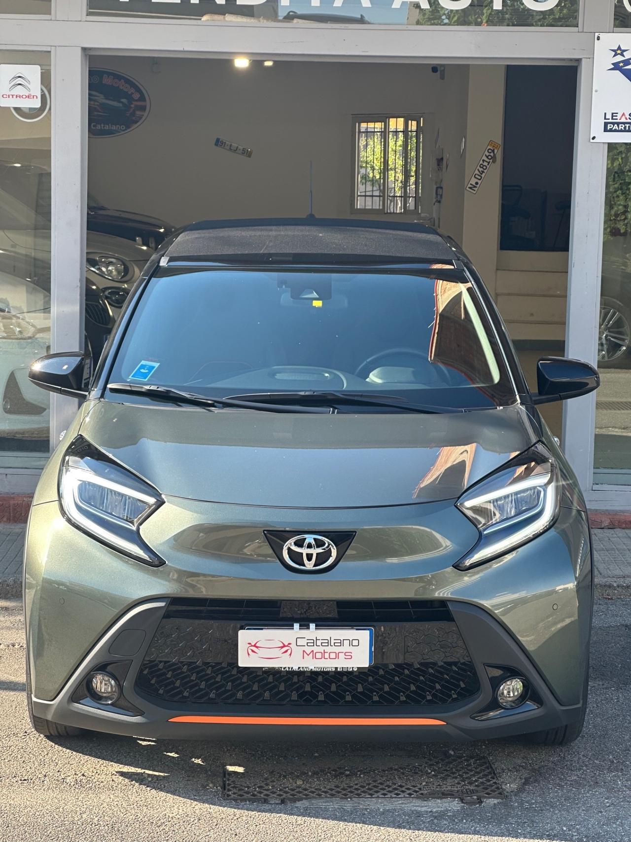 Toyota Aygo Connect 1.0 VVT-i 72 CV 5 porte x-play MMT