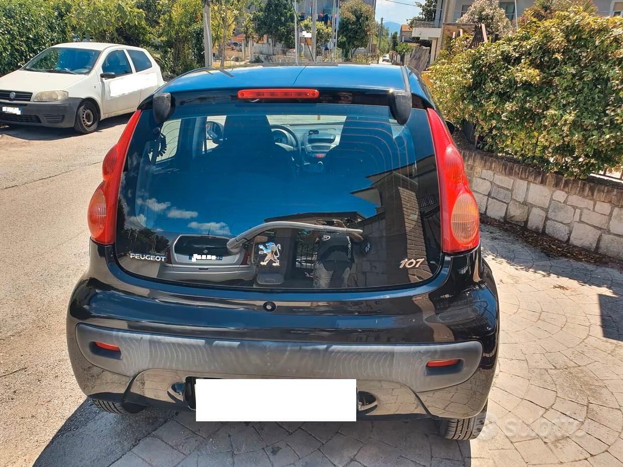 Peugeot 107 1.0 68CV 5porte Sweet Years CLIMA ESENTE BOLLO multifunzione