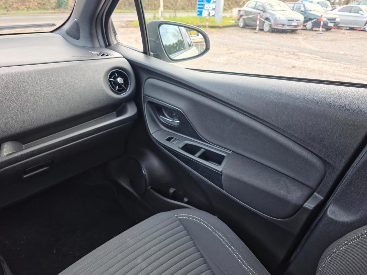 Toyota Yaris 1.5 Hybrid 5 Trend White Edition 2017-E6B