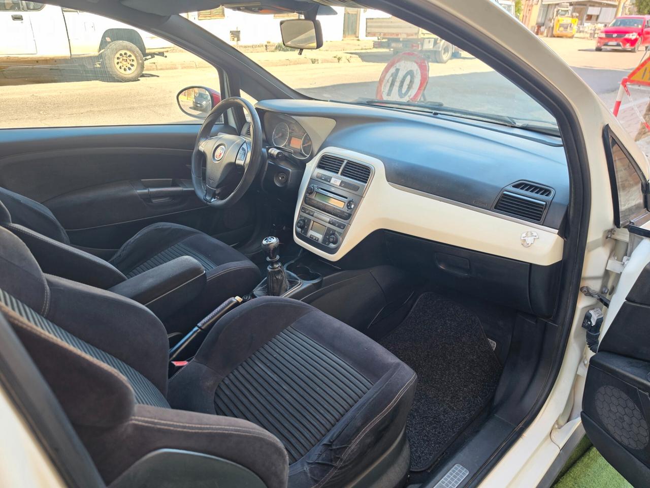 Abarth Grande Punto 1.4 T-Jet 16V 3 porte