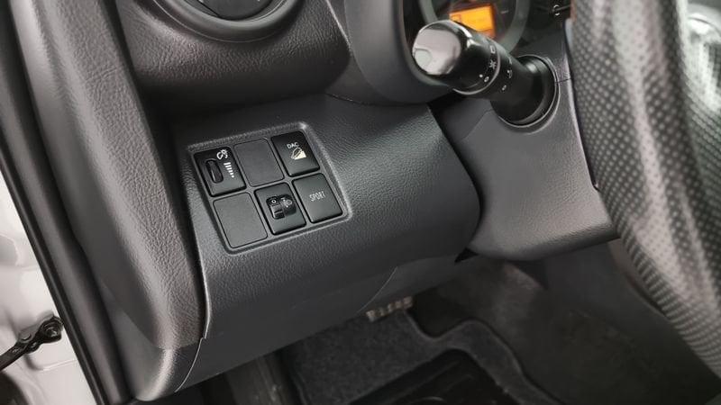 Toyota RAV4 RAV4 2.2 D-CAT A/T 4WD Lounge