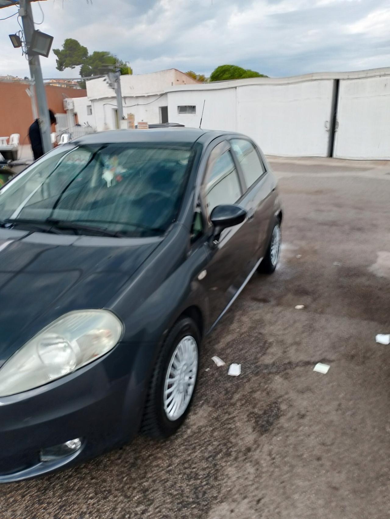 Fiat Grande Punto 1.3 MJT 75 CV 5 porte Dynamic