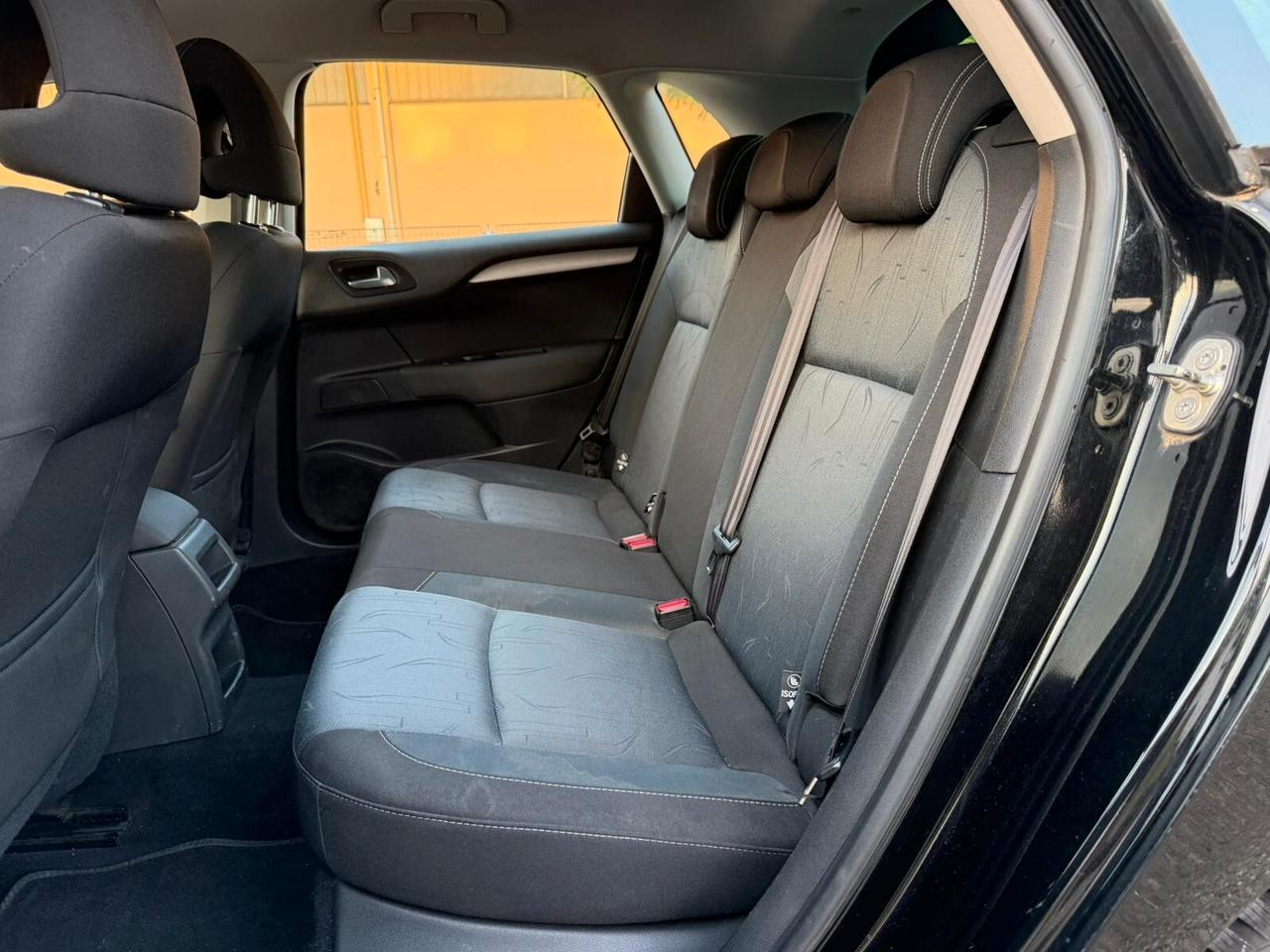 Citroen C4 1.6 e-HDi Berlina 115cv