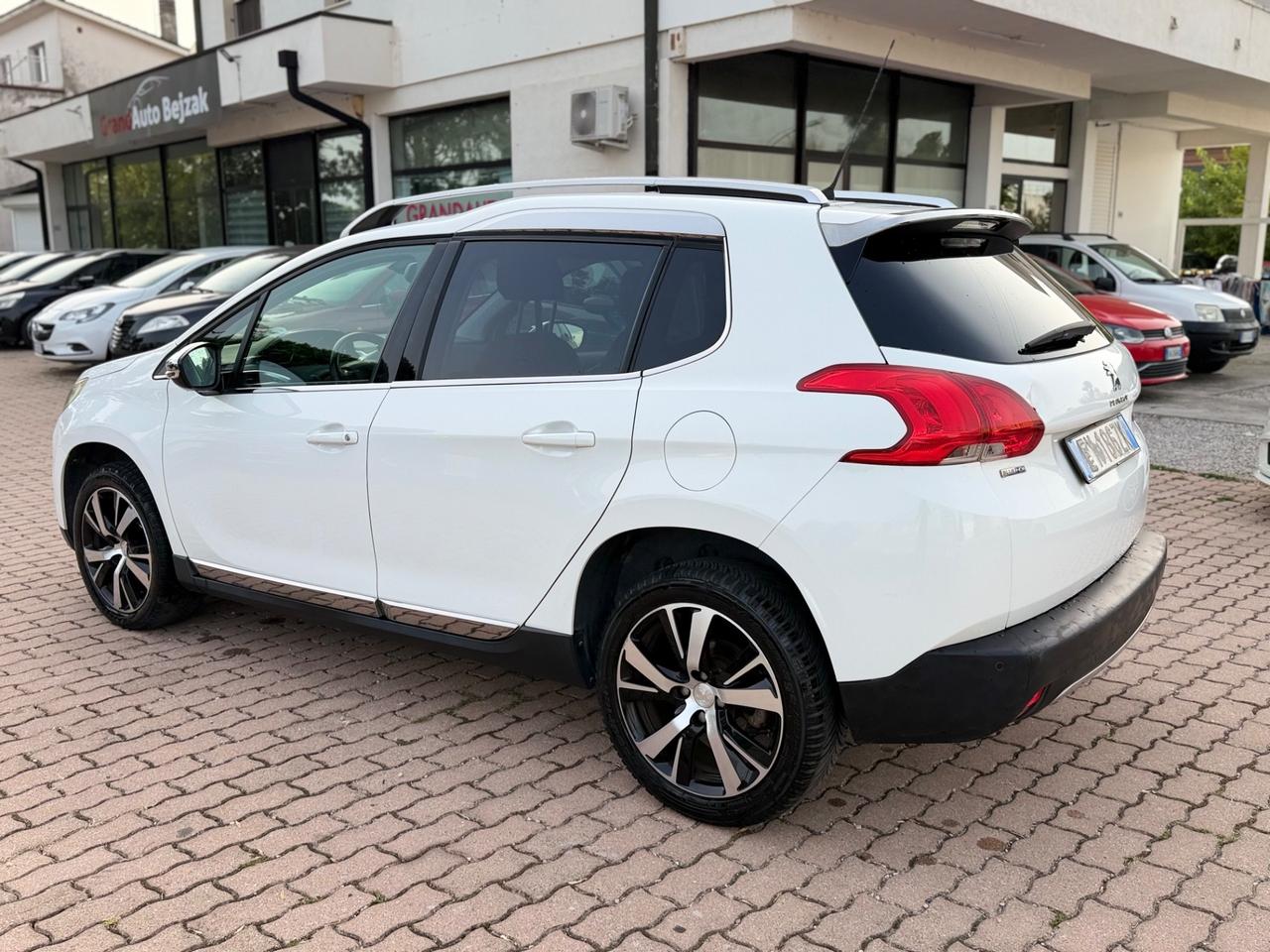 Peugeot 2008 BlueHDi 120 S&S Black Matt