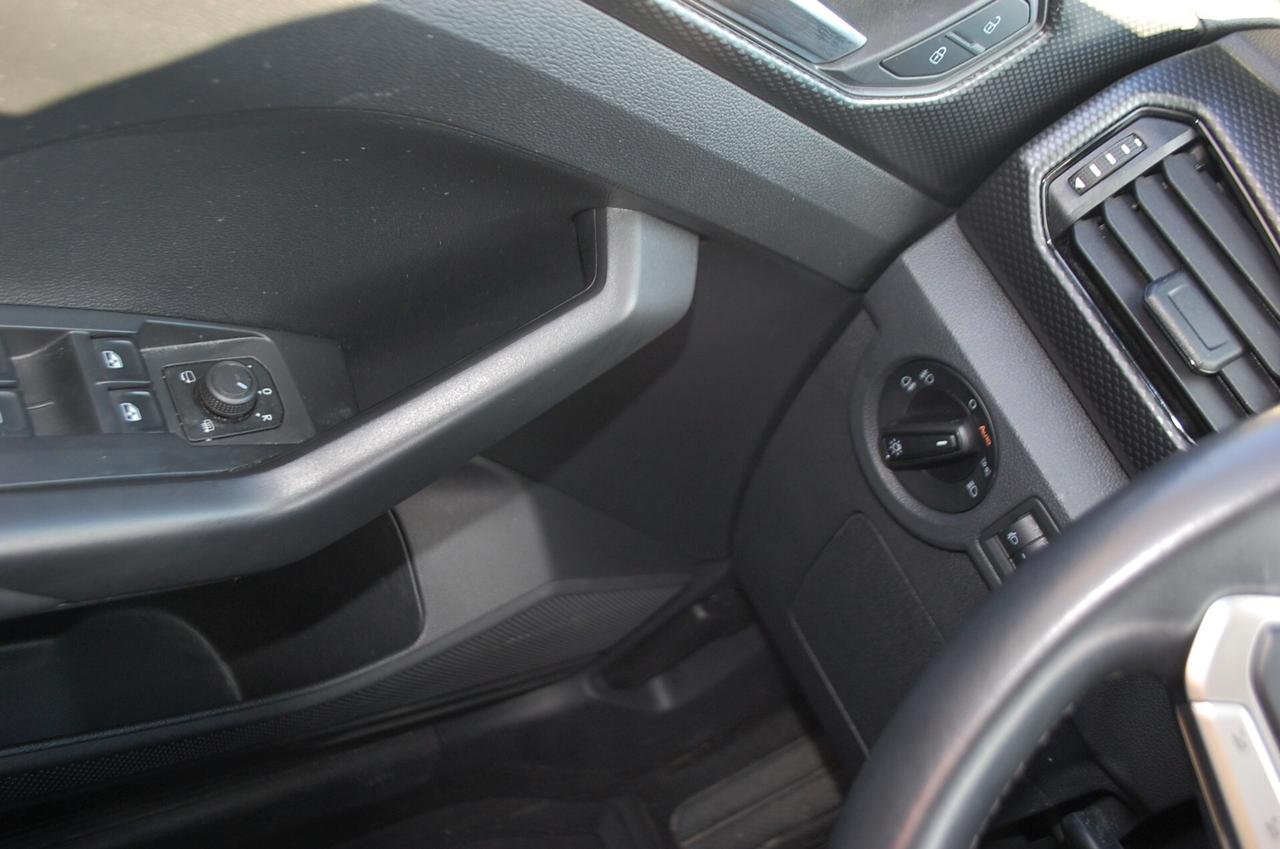 Volkswagen T-Cross 1.0 tsi Style 110CV dsg Uff Italy Radar USB Led