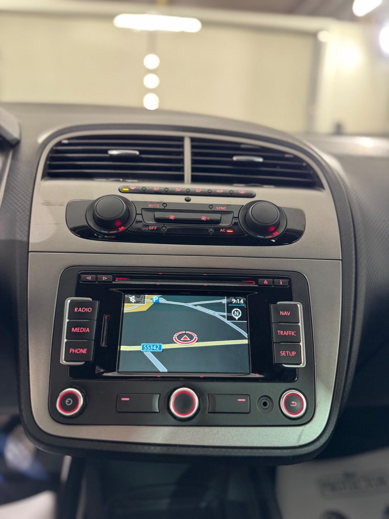 Seat Altea XL 1.6 TDI 105 CV Tv interna