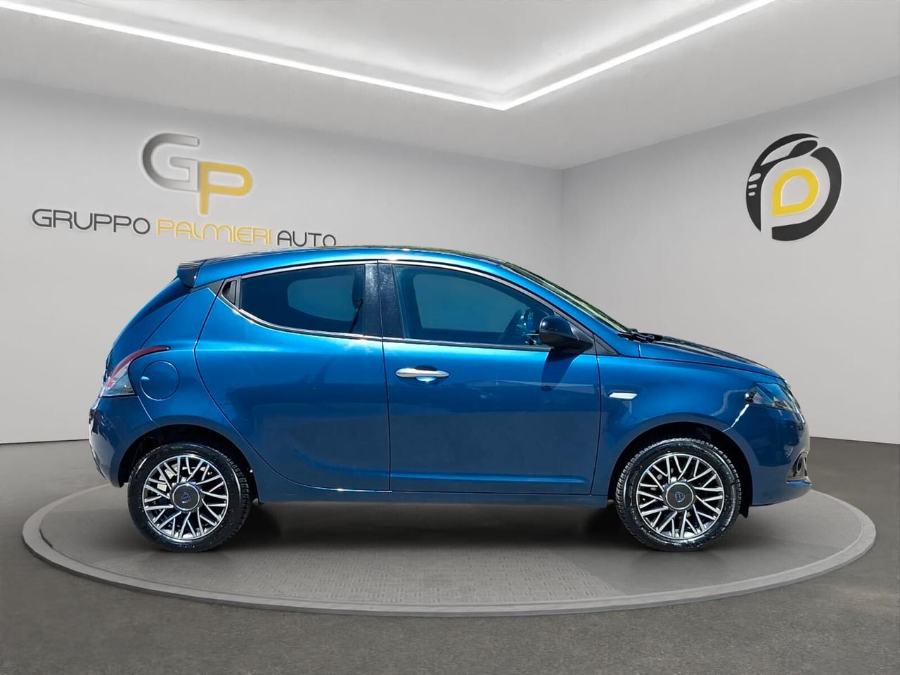 Lancia Ypsilon 1.0 FireFly 5 porte S&S Hybrid Gold