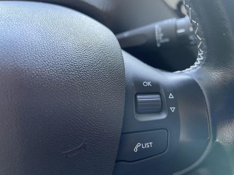 Peugeot 208 Allure BlueHDi 75cv