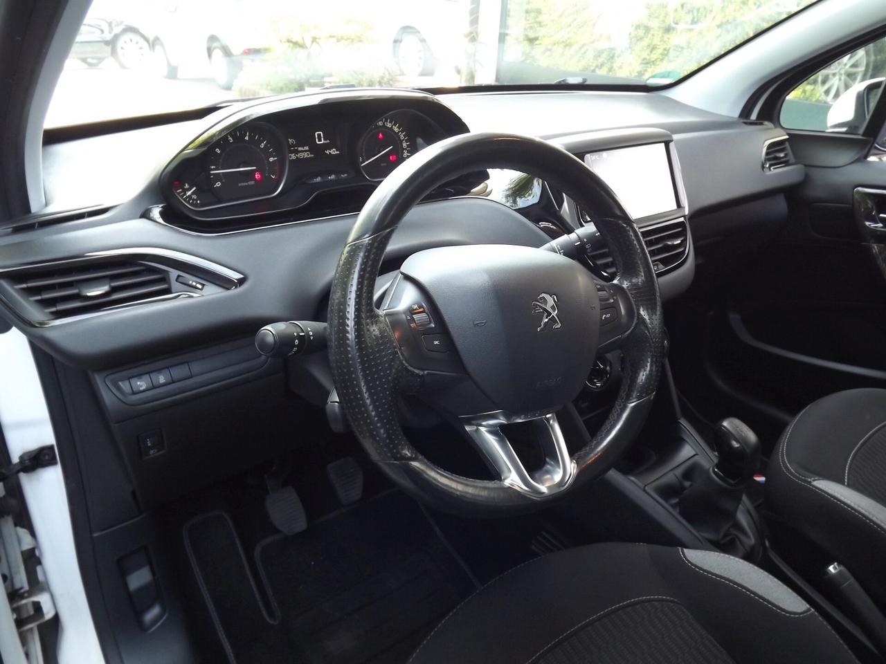 Peugeot 208 PureTech 68 5 porte SPORT