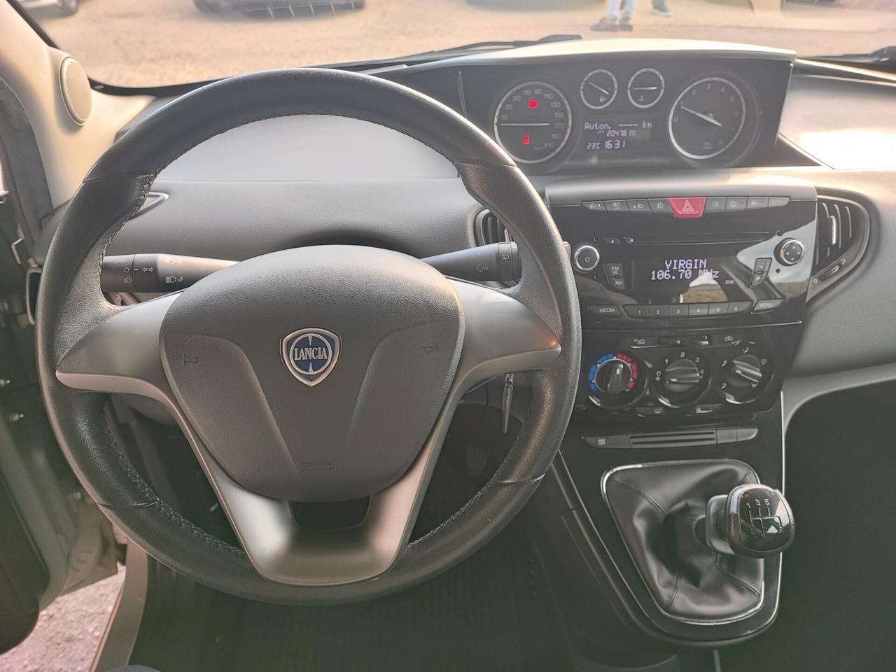 Lancia Ypsilon 1.2 69 CV 5 porte S&S Platinum