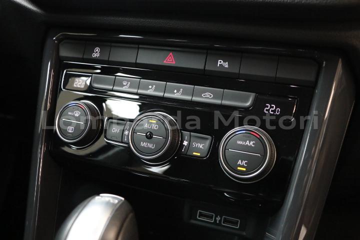 Volkswagen T-Roc 1.5 tsi act Advanced dsg