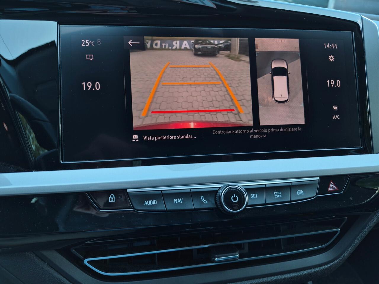 Opel Grandland 1.5 DIESEL ULTIMATE AUTO LED PELLE NAVI APPLE CAR PLAY & ANDROID AUTO SEDILI RAFFREDDABILI VOLANTE RISCALDABILE 360° ACC