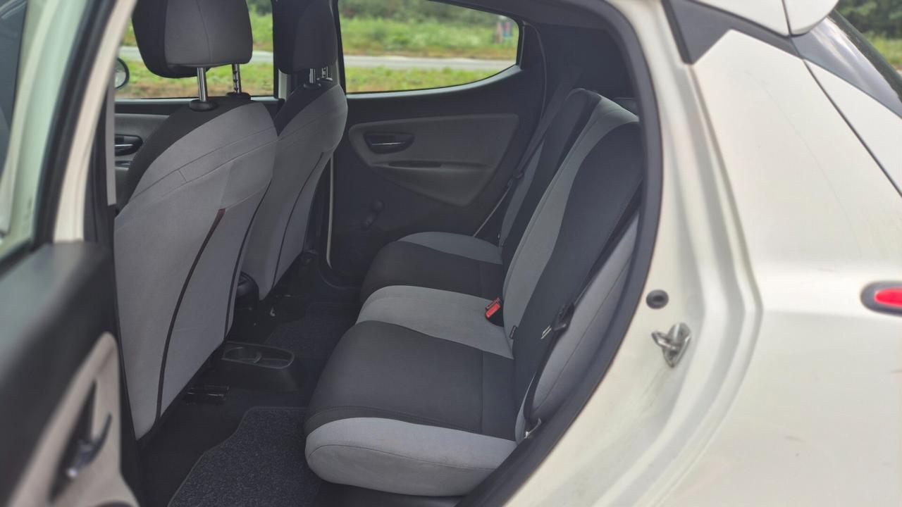 Lancia Ypsilon 1.2 69 CV 5 porte S&S