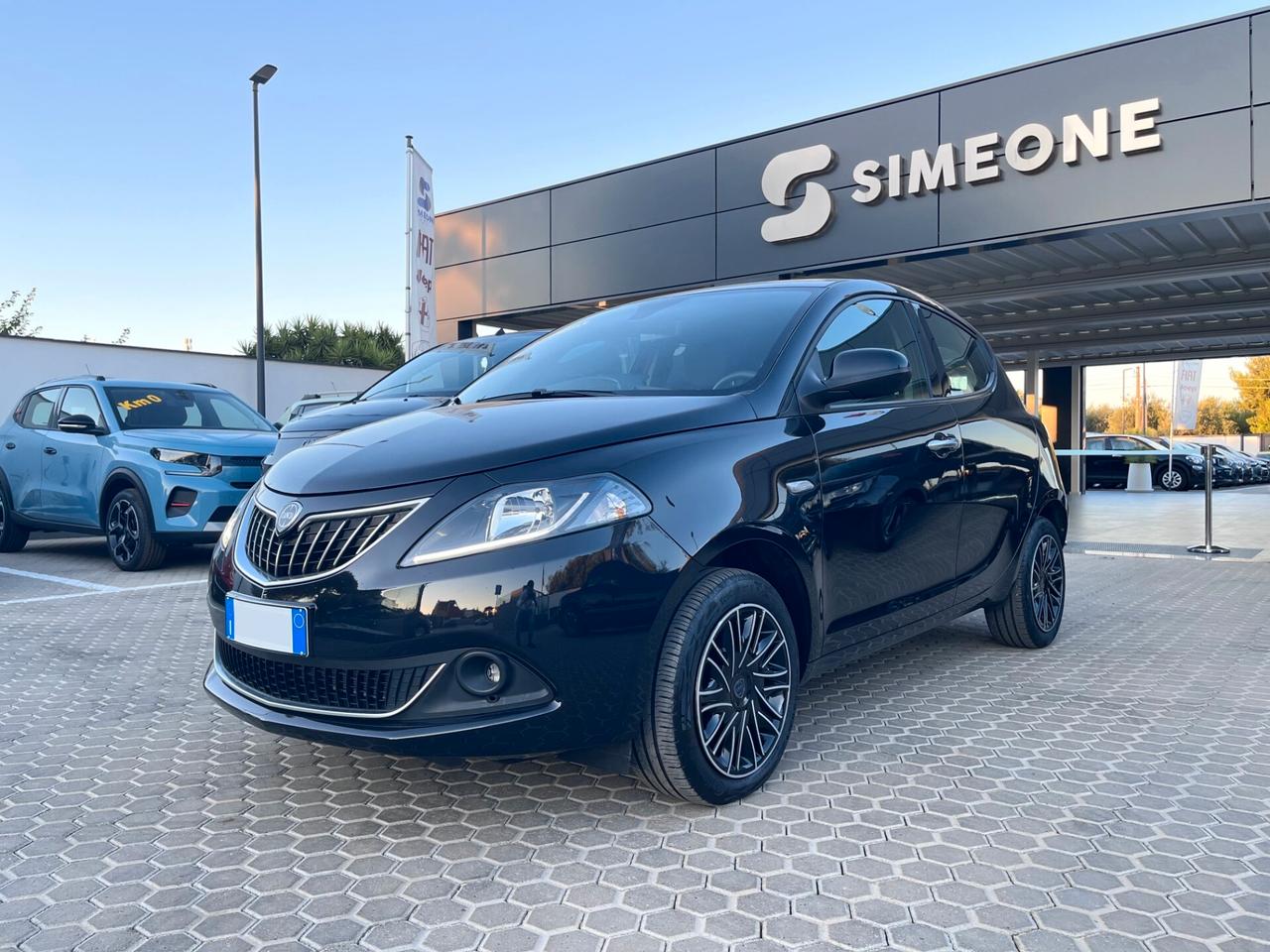 Lancia Ypsilon 1.0 FireFly 5 porte S&S Hybrid Gold