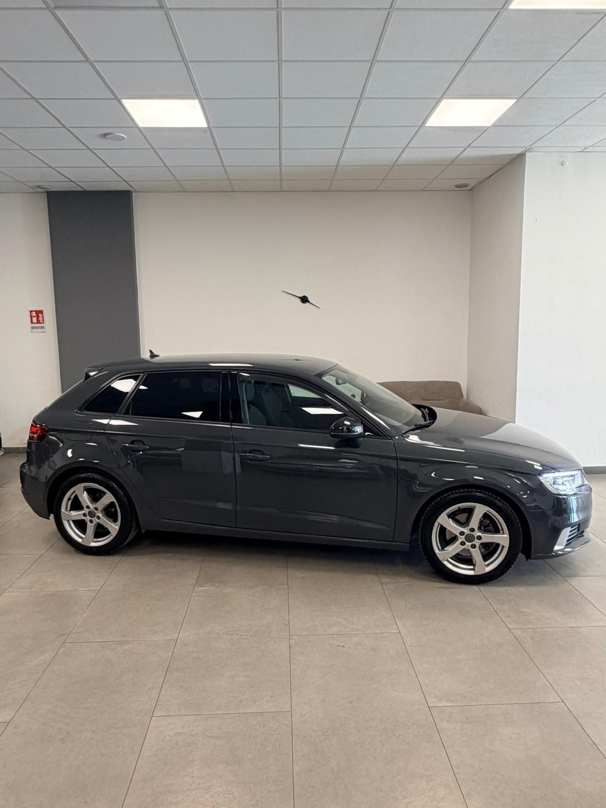 Audi A3 SPB 1.6 TDI 116 CV S tronic Sport