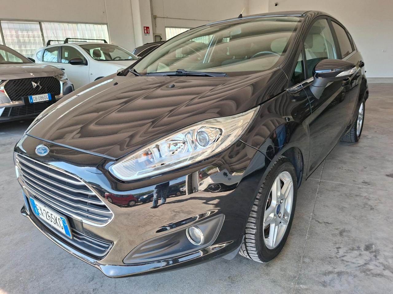 Ford Fiesta 1.5 TDCI / CINGHIA FATTA / DA NEOPATENTATI