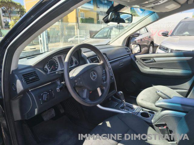 MERCEDES-BENZ B 180 CDI Executive