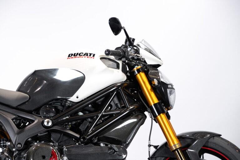 2009 DUCATI MONSTER 1100 S - RDS01720