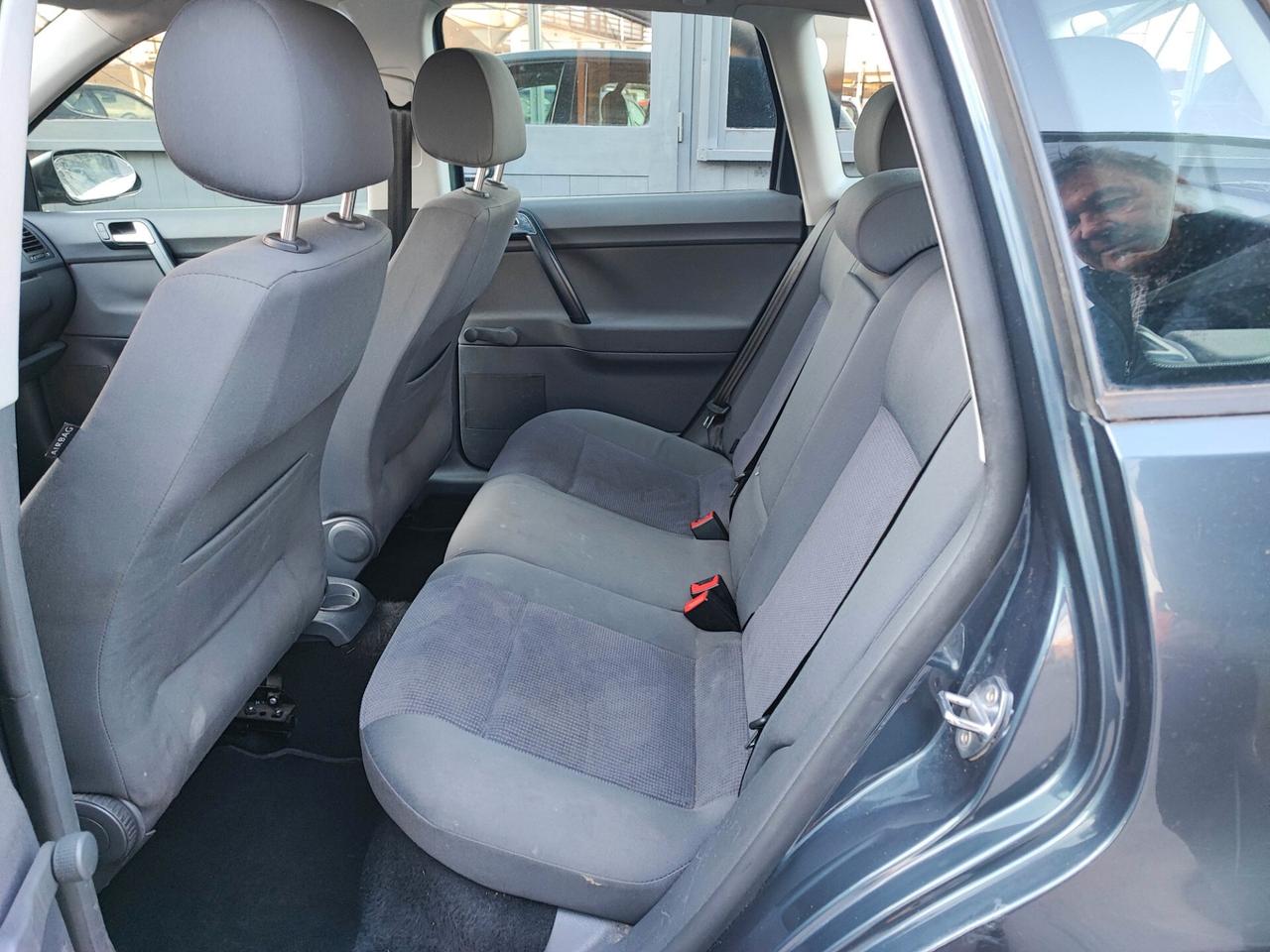 Volkswagen Polo 1.2 uni-pro